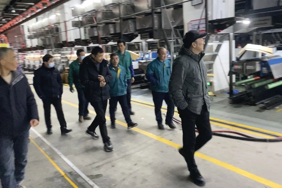 Changshu poliesteris vykdo saugos patikrinimus prieš atnaujindamas darbą