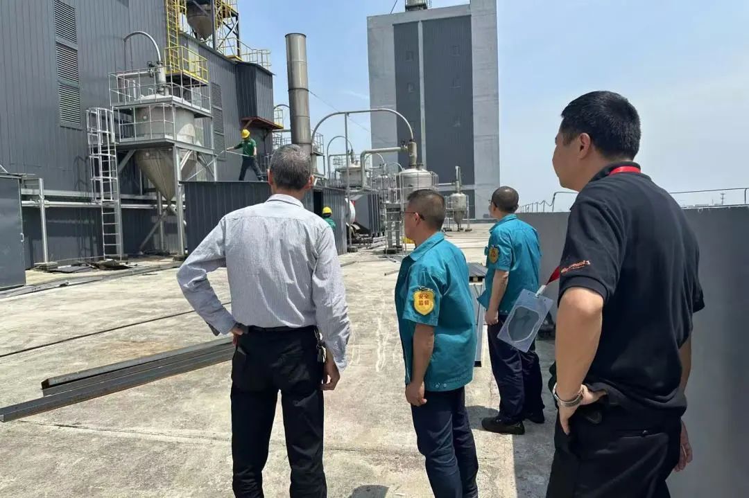 Changshu poliesteris atlieka saugos patikrinimus prieš gegužės dienos atostogas